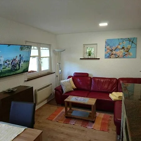 度假居 With 3 Bedrooms Schleusingen